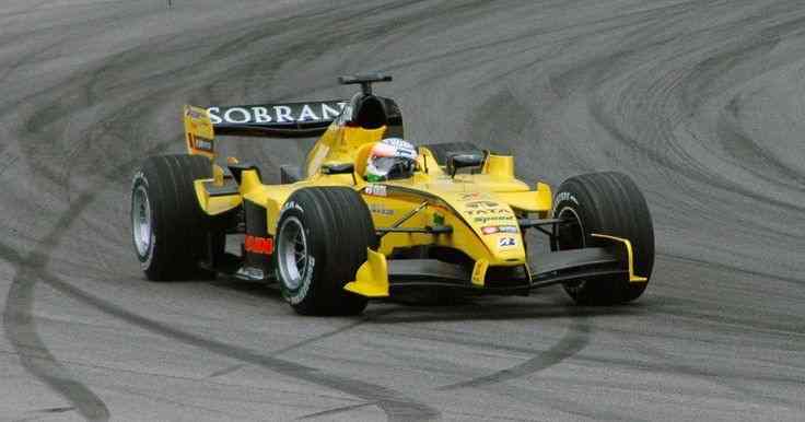 Narain Karthikeyan Biography In Marathi